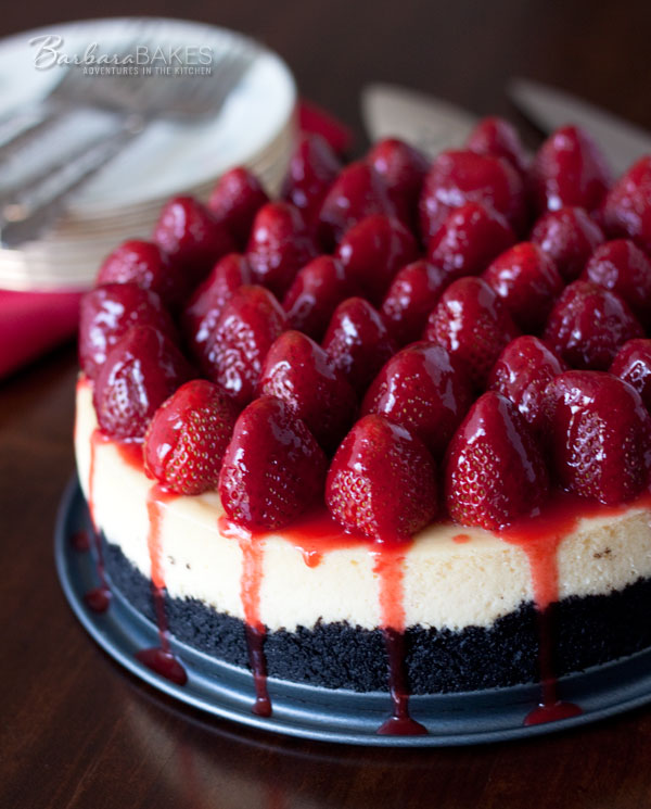 Strawberry Cheesecake with Oreo Cookie Crust Strawberry Cheesecake with Oreo Cookie Crust