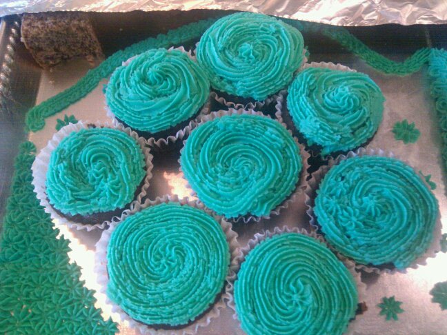Turquoise Cupcakes with Icing