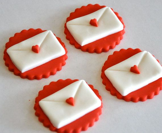 Valentine Fondant Cupcakes