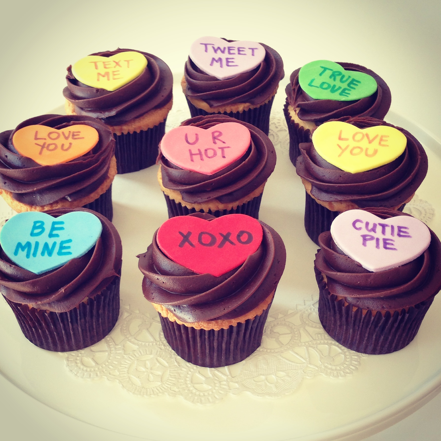 Valentine's Day Cupcakes with Fondant Hearts