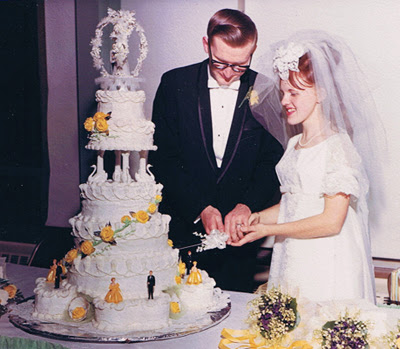 Wedding Cakes From the 1960s