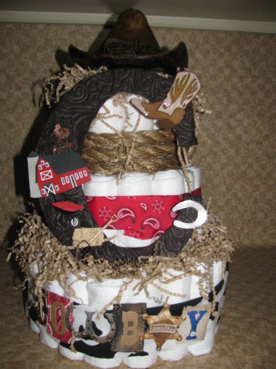 10 Photos of Western Style Diaper Cakes 10 Photos of Western Style Diaper Cakes
