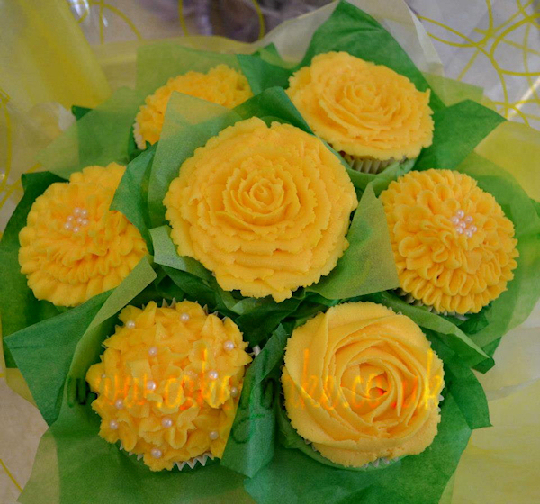 Yellow Wedding Cupcakes