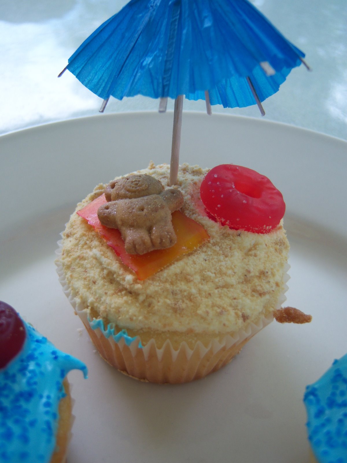 Beach Party Cupcakes