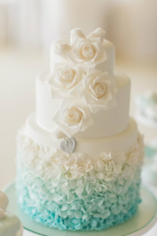 Blue and White Wedding Cake Ideas