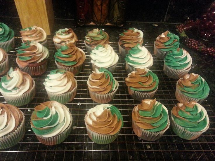 Camo Cupcakes