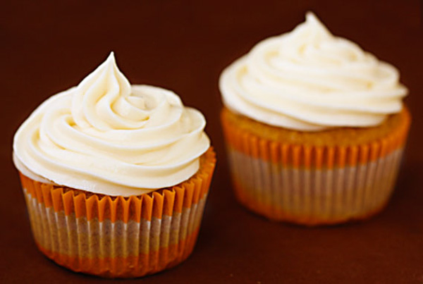 Carrot Cake Cupcakes with Cream Cheese Icing Carrot Cake Cupcakes with Cream Cheese Icing