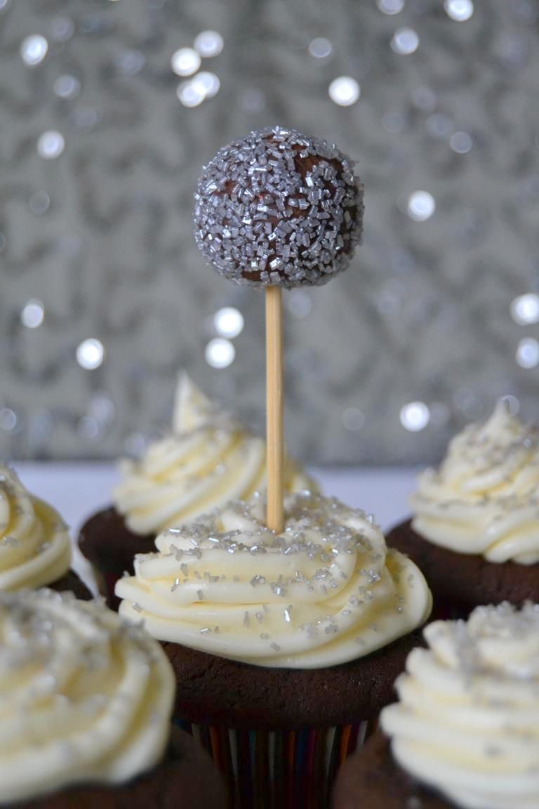 Chocolate New Year's Eve Cupcakes