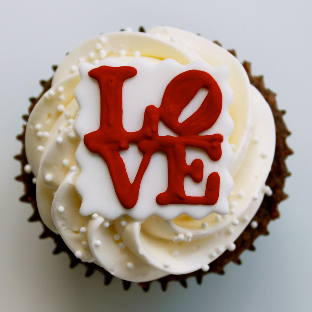 Creative Valentine's Day Cupcakes