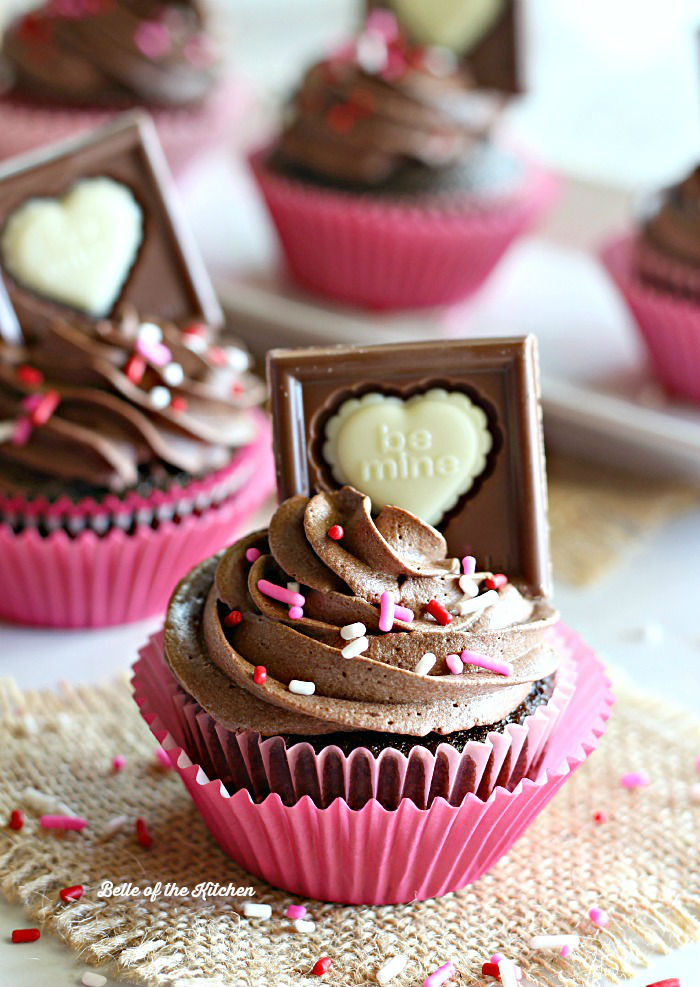 Cupcakes with Chocolate Ganache Whipped Frosting