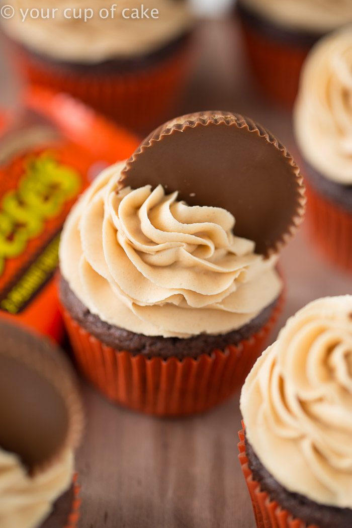 Cupcakes with Reese's Peanut Butter Cups