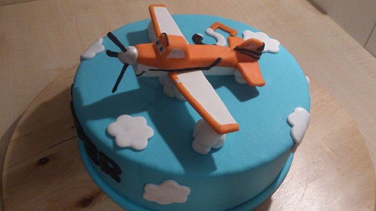 Disney Planes Dusty Cake