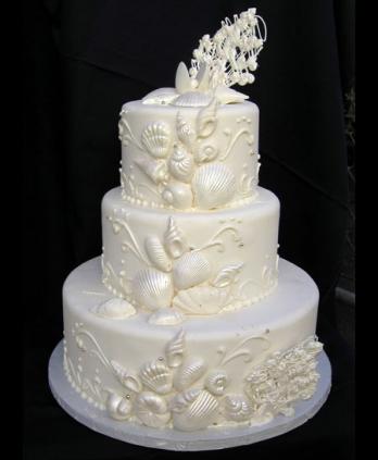 Elegant Seashell Wedding Cake
