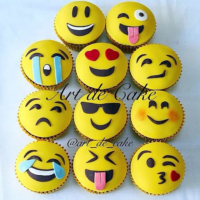 Emoji Birthday Cake Cupcakes