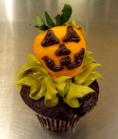 Halloween Chocolate Covered Strawberries Halloween Chocolate Covered Strawberries