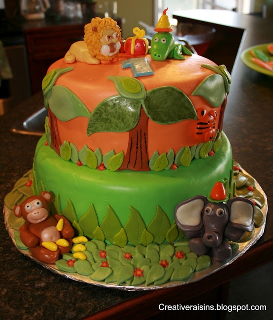 Jungle-Theme Fondant Cake Jungle-Theme Fondant Cake