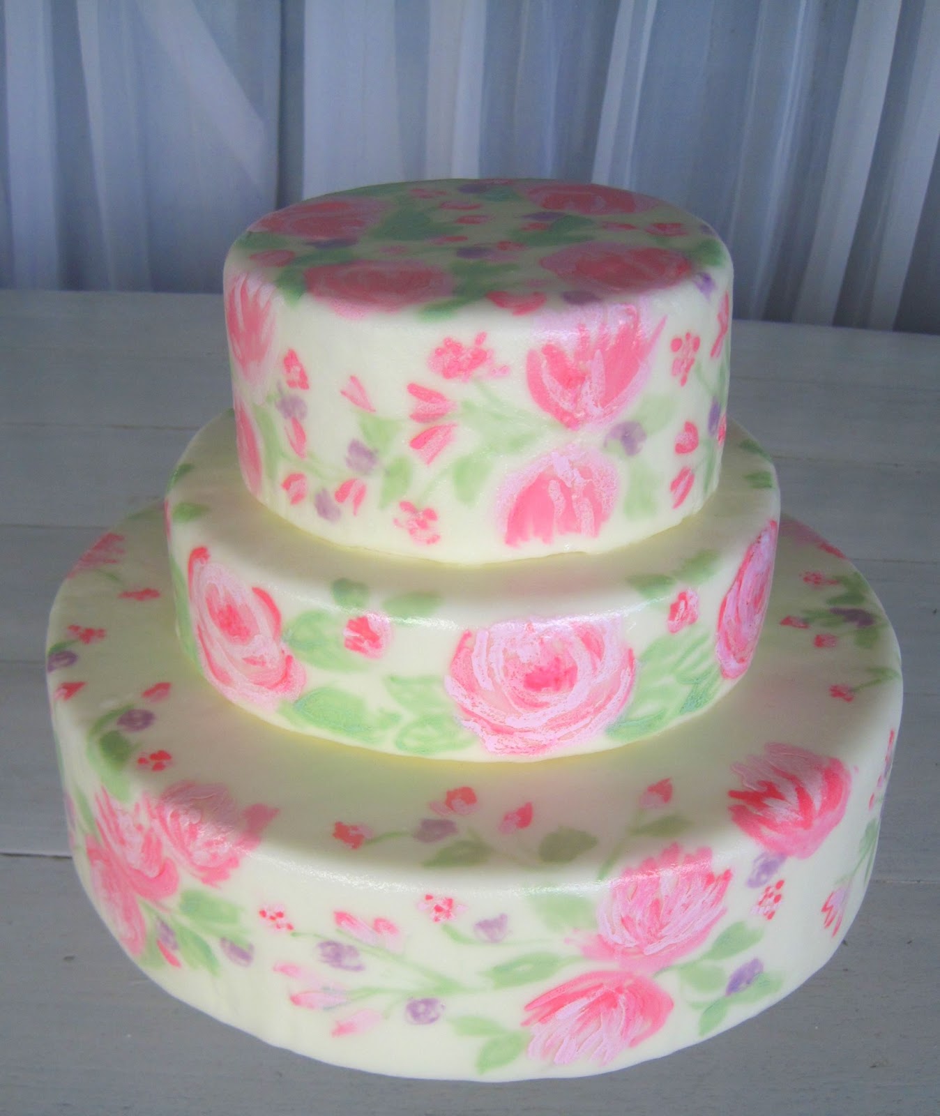 Pictures of Hand Painted Fondant Wedding Cakes