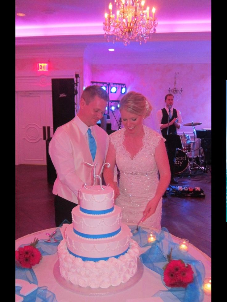 Pink and Malibu Blue Wedding Cakes