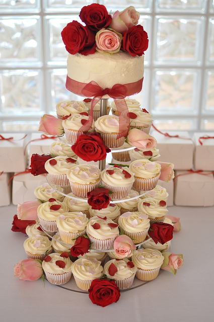 Pink Burgundy and Cream Wedding Cake Pink Burgundy and Cream Wedding Cake