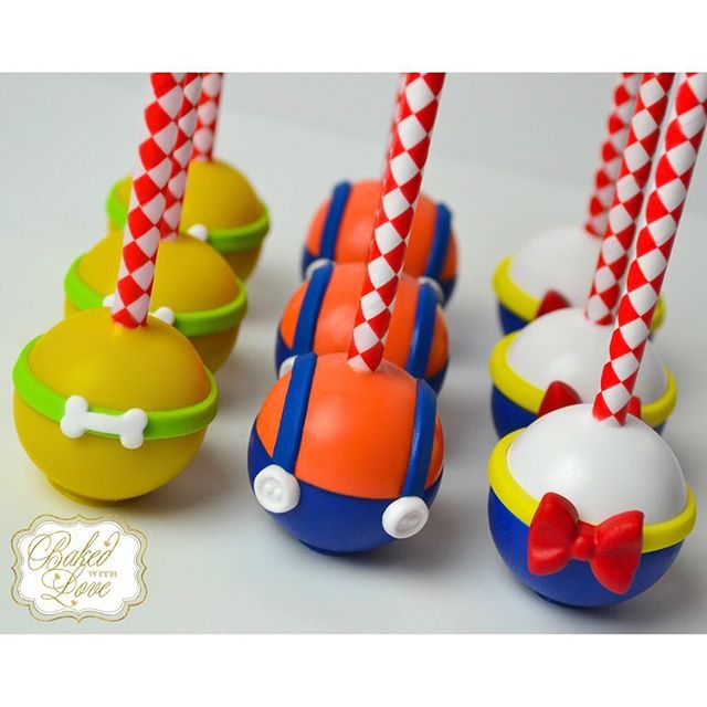 Pluto Mickey Mouse Cake Pops