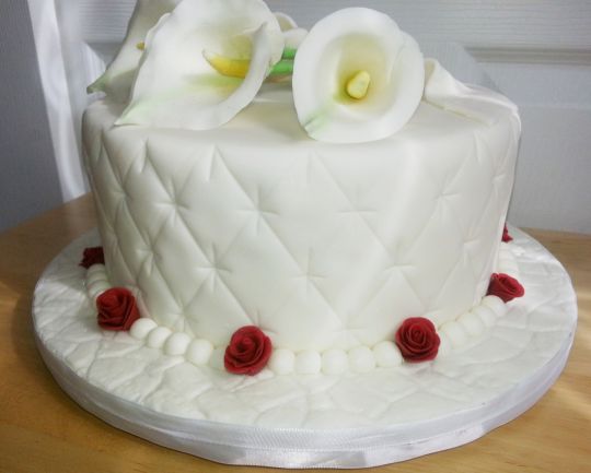 Red Rose and Calla Lily Wedding Cake