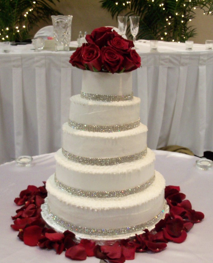 Red Roses Wedding Cakes with Bling