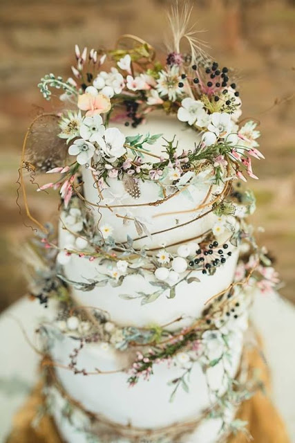 Rustic Wedding Cake with Flowers