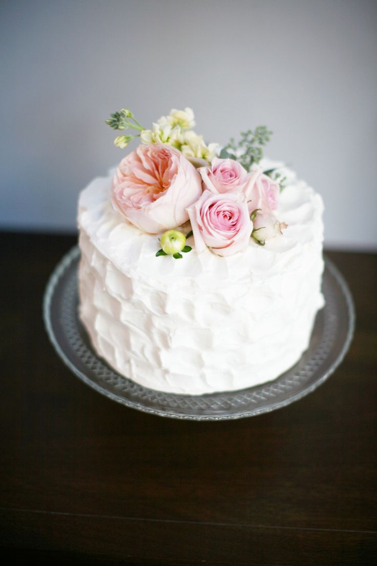 Small Simple Buttercream Wedding Cakes Small Simple Buttercream Wedding Cakes