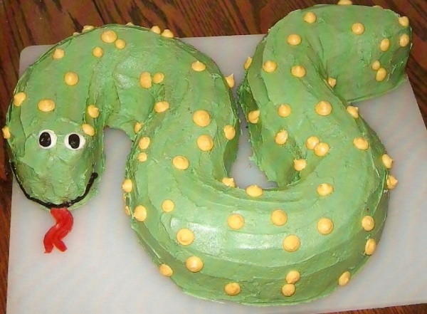 Snake Cake Bundt Pan