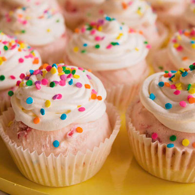 Strawberry Ice Cream Cupcakes Strawberry Ice Cream Cupcakes