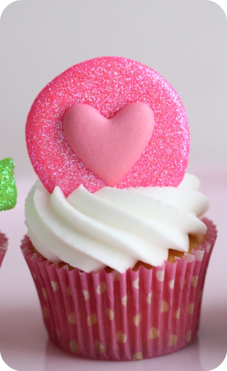 Valentine Cupcakes with Hearts