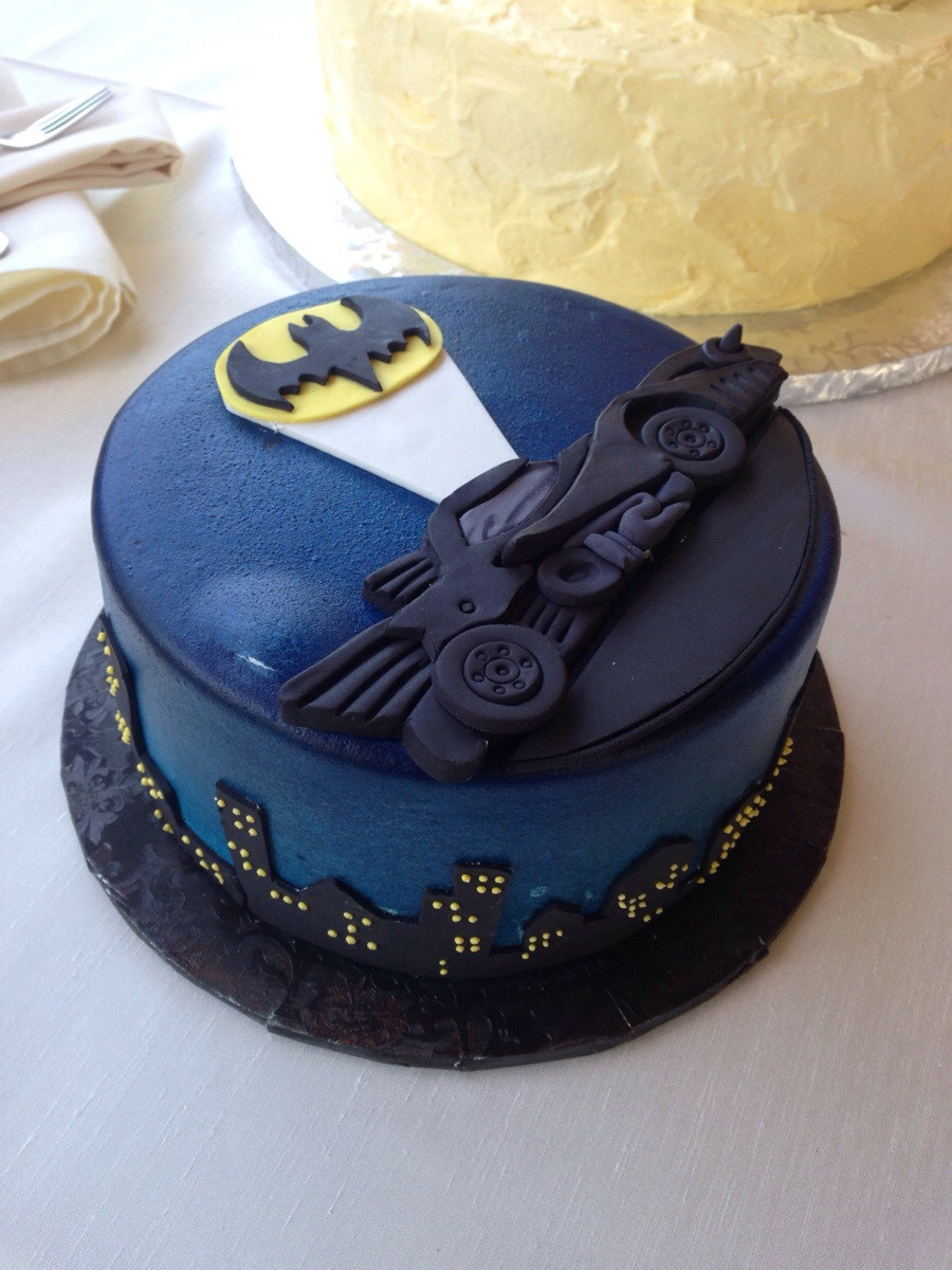 12 Photos of Grooms Cakes Ideas For Batman