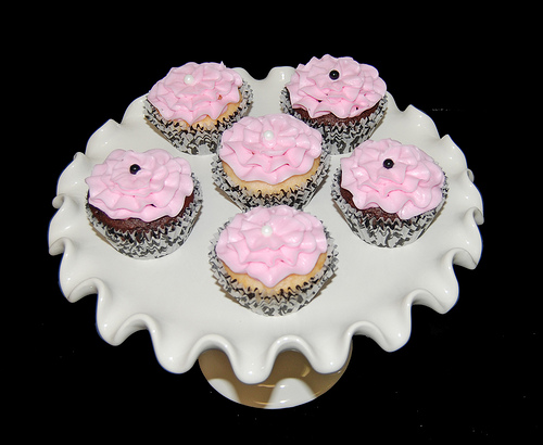 Black White and Pink Baby Shower Cupcakes