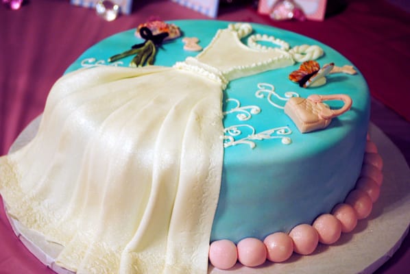 Bridal Shower Cake with Fondant