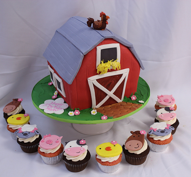 Cake Barn Animal Cupcakes