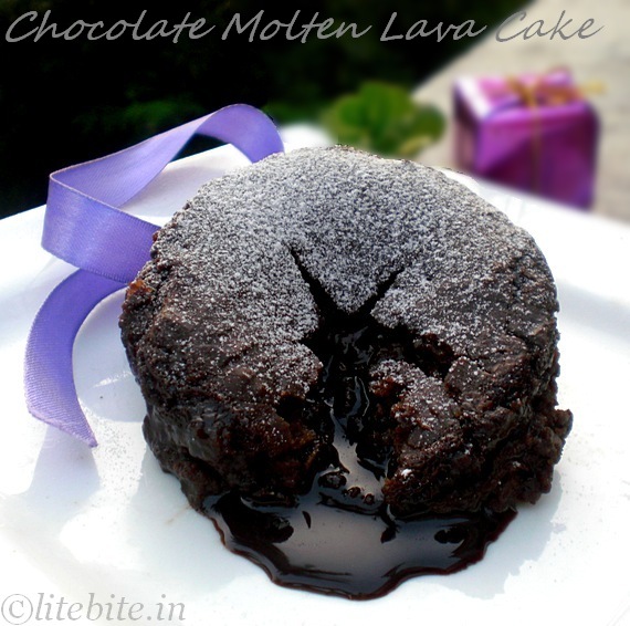 Chocolate Molten Lava Cake Cupcakes