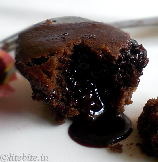 Chocolate Molten Lava Cake Cupcakes