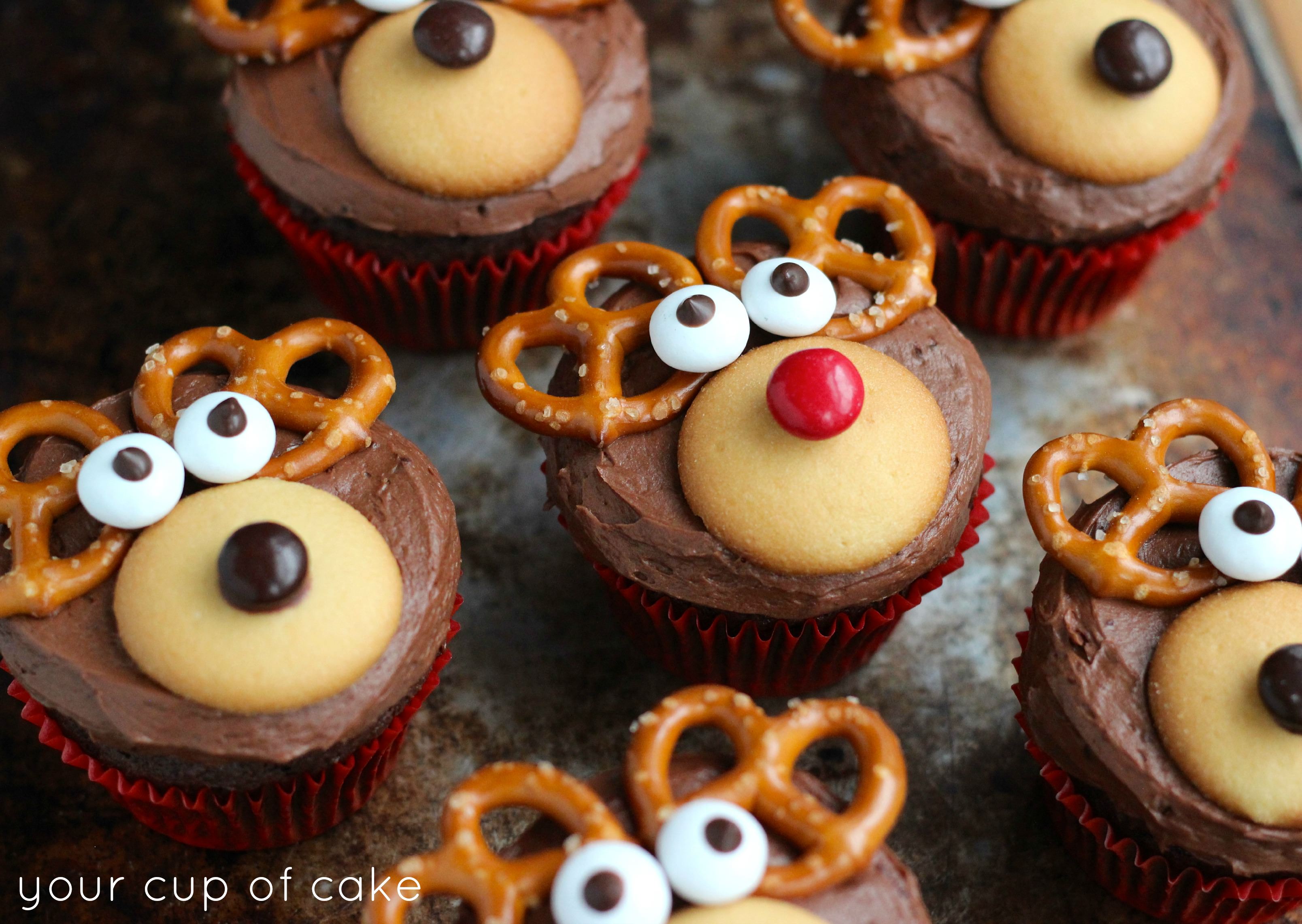 Christmas Reindeer Cupcakes Christmas Reindeer Cupcakes