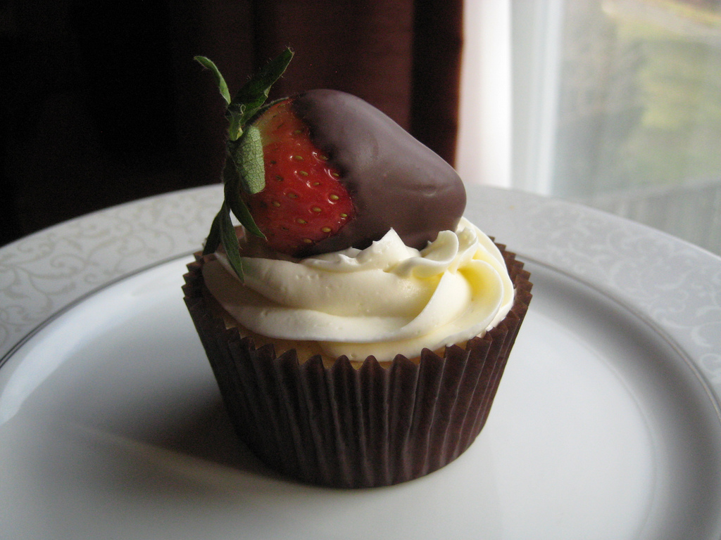 Cupcake with Chocolate Covered Strawberry