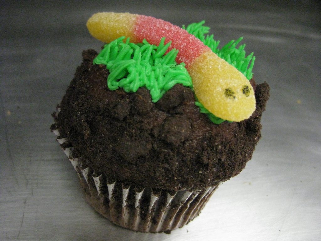 Dirt Cupcakes with Gummy Worms