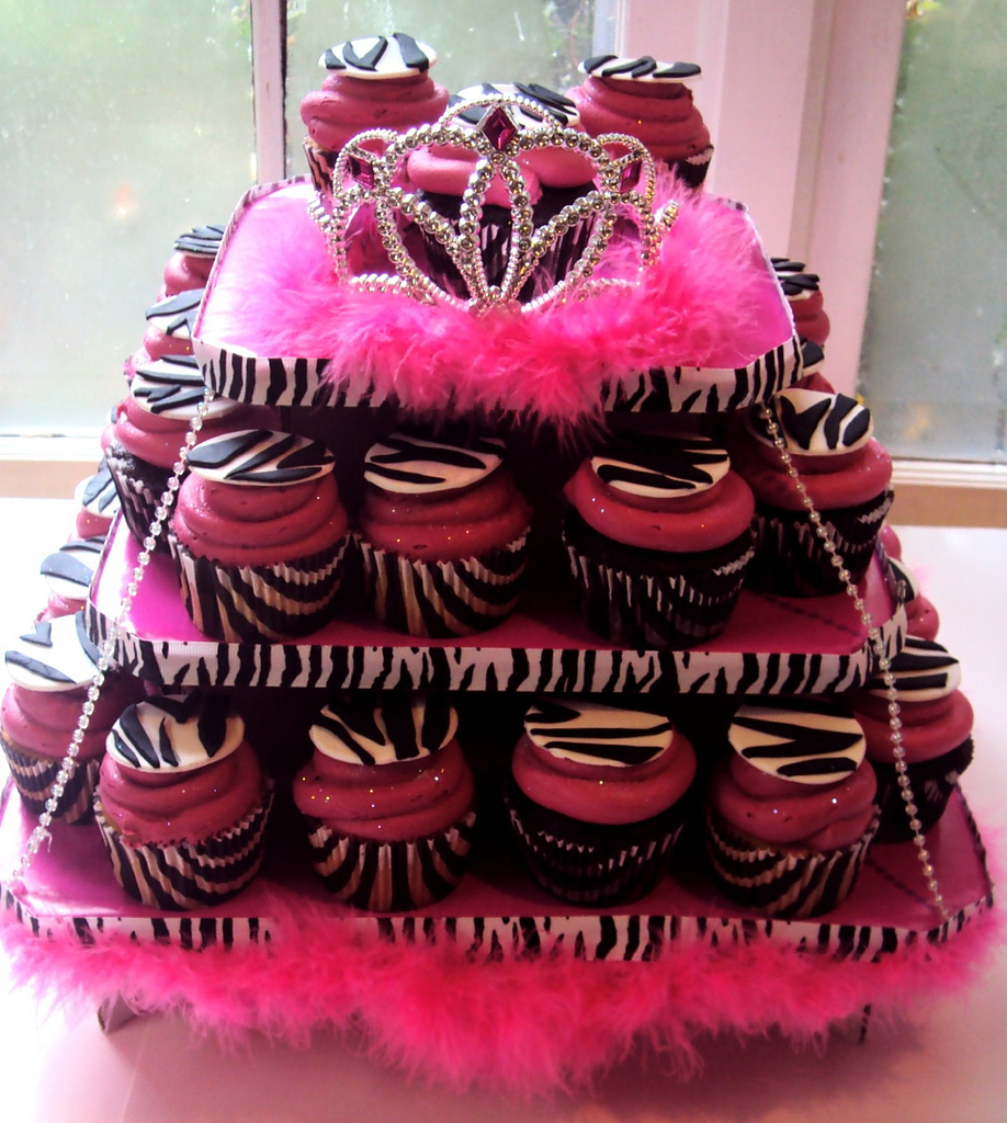 Diva Girl Birthday Cupcakes