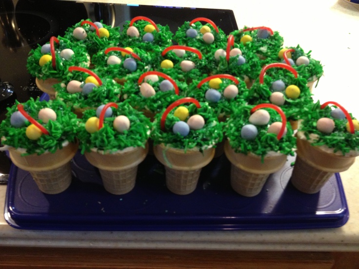 Easter Basket Cupcakes with Ice Cream Cones