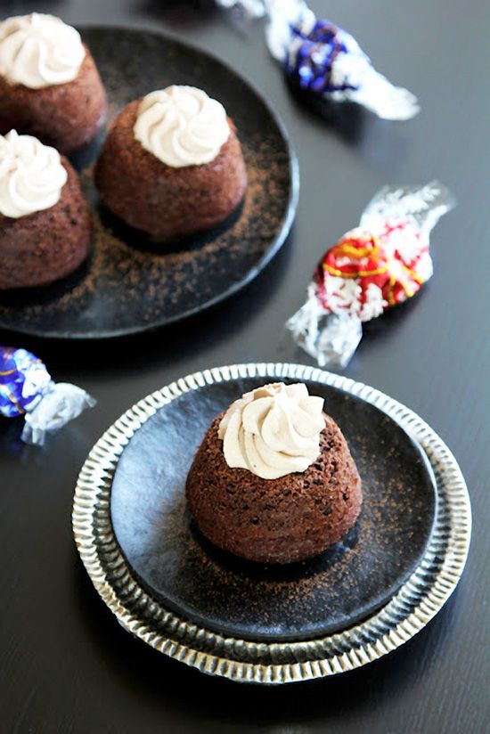 Easy Molten Chocolate Cupcakes