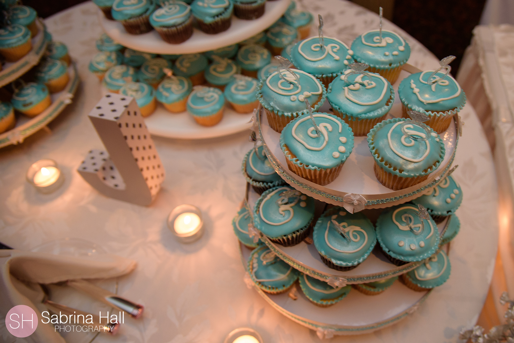 Giant Eagle Wedding Cakes