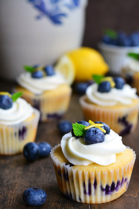 Lemon Blueberry Cupcakes Lemon Blueberry Cupcakes
