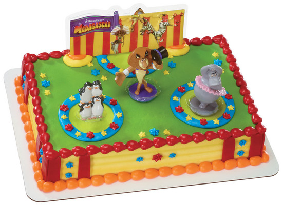 Madagascar 3 Ring Circus Cake