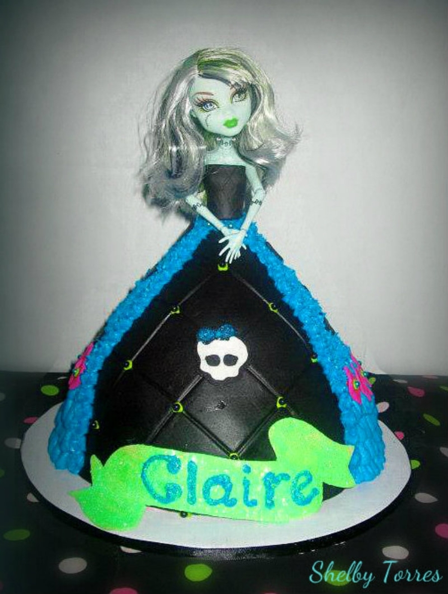 Monster High Doll Fondant Cake