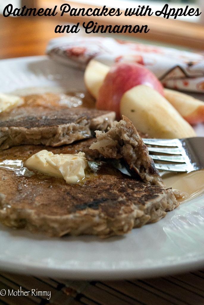 Pancakes with Apples and Cinnamon