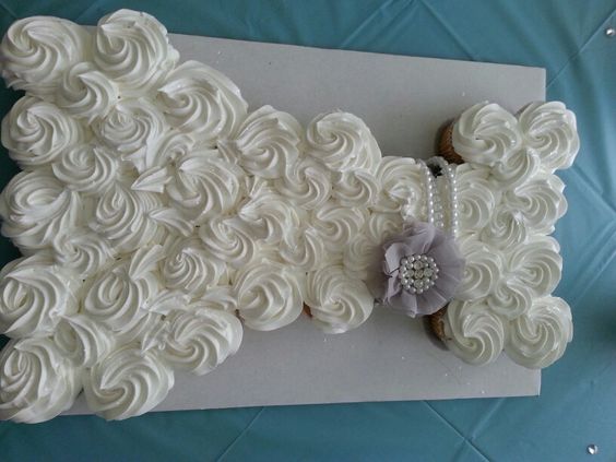 11 Photos of Publix Bridal Shower Cupcakes