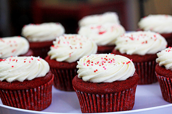 Red Velvet Cheesecake Cupcakes